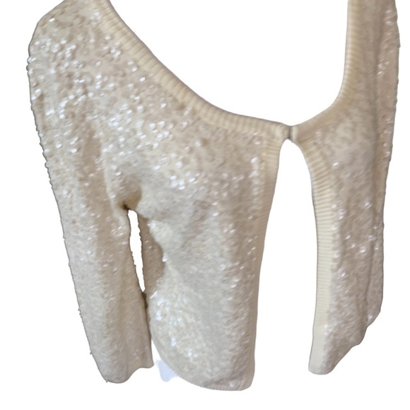 H&M Sequin Cardigan, Off White, Size M. Hook at top. Perfect for the holiday’s - Picture 6 of 10